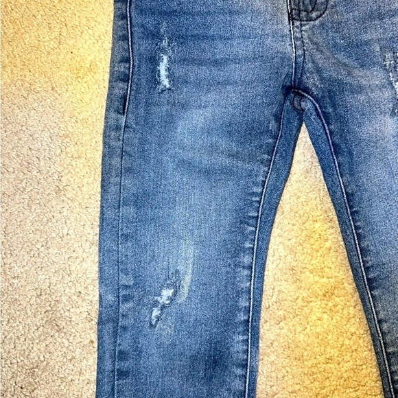 Kids TRUE RELIGION GENO RELAX SLIM DISTRESSED STRETCH JEANS SIZE 4 - Picture 4 of 7